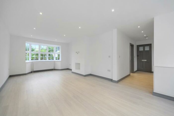3 Bedroom House To Rent In Brookland Rise, Hampstead Garden Suburb, NW11