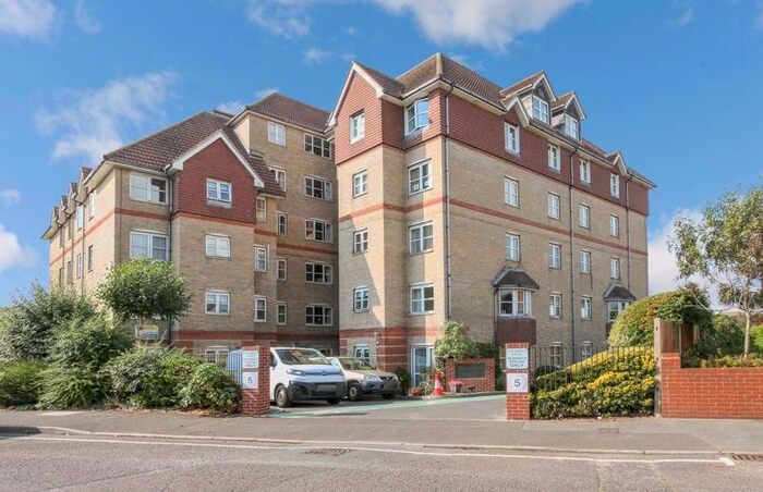 1 Bedroom Flat For Sale In Seafield Road, Bournemouth, Dorset, BH6