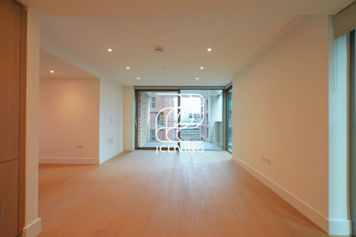 2 Bedroom Flat To Rent In Palmer Road, London, SW11