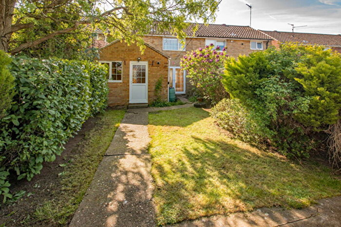 3 Bedroom Terraced House For Sale In Clwyd Walk, Corby, Northamptonshire, NN17