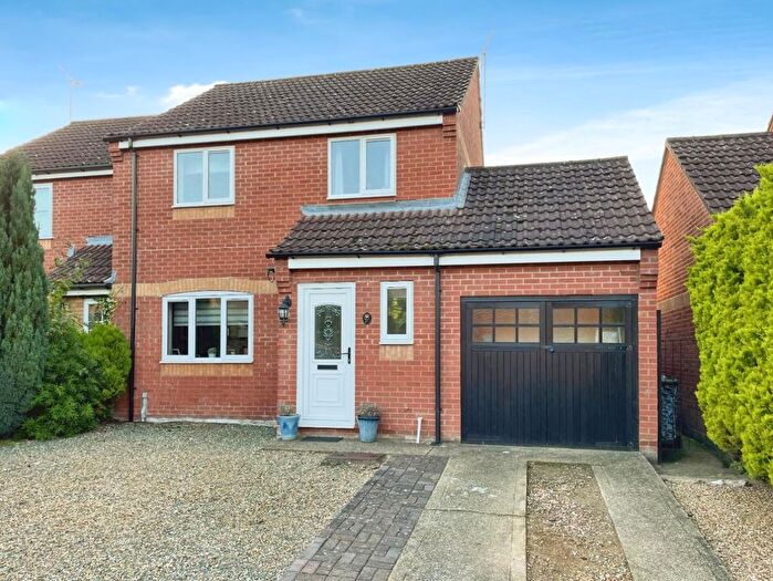 3 Bedroom Semi-Detached House For Sale In Bracken Rise, Mundford, Thetford, IP26