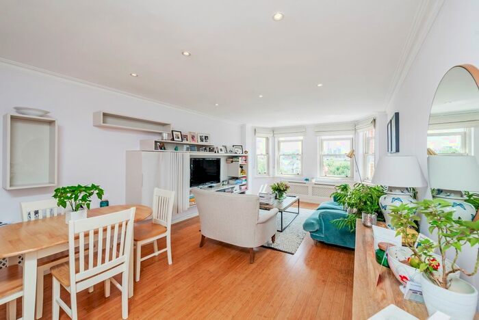 2 Bedroom Flat To Rent In Morshead Road, London, W9