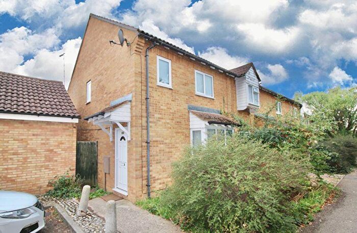 3 Bedroom End Of Terrace House To Rent In Ashton Gardens, Huntingdon, PE29