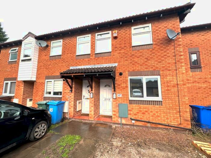 2 Bedroom End Of Terrace House To Rent In Holdenby Close, Retford, Nottinghamshire, DN22