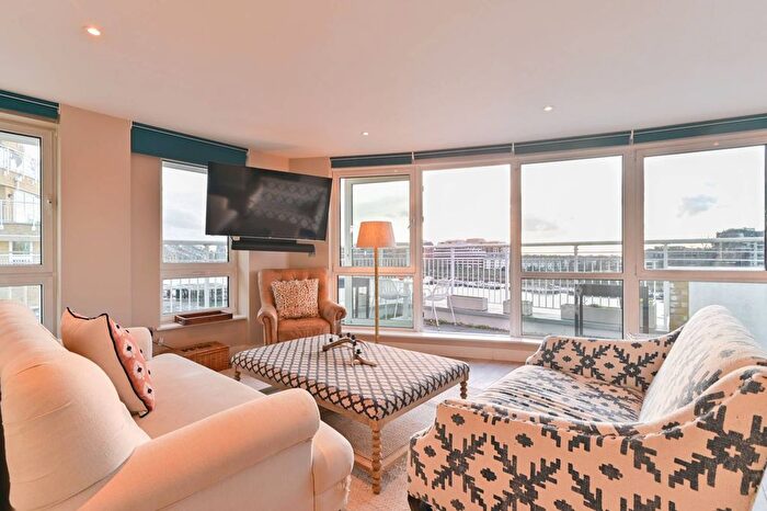 2 Bedroom Flat For Sale In Oyster Wharf, Battersea, London, SW11