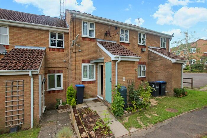 1 Bedroom Maisonette To Rent In The Pines, Haywards Heath, RH16