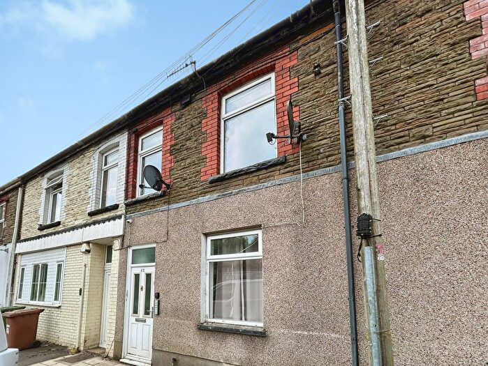 1 Bedroom Flat To Rent In High Street, Fleur De Lis, Blackwood, NP12