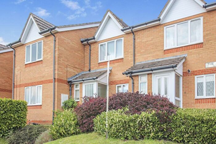 2 Bedroom Terraced House For Sale In Station Road, Langford, SG18