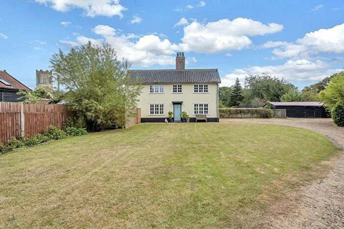 4 Bedroom Detached House For Sale In Old Buckenham, NR17