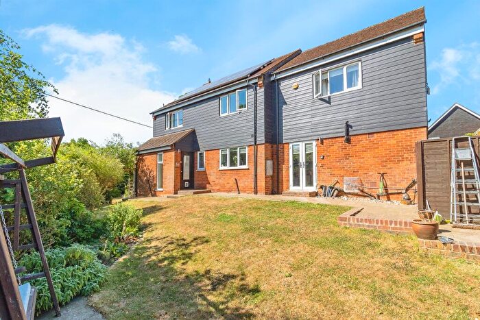 4 Bedroom Detached House For Sale In Silver Street, Cublington, Leighton Buzzard, LU7