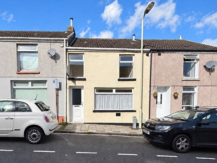 2 Bedroom Terraced House For Sale In Ynysllwyd Street, Aberdare, Rhondda Cynon Taf, CF44