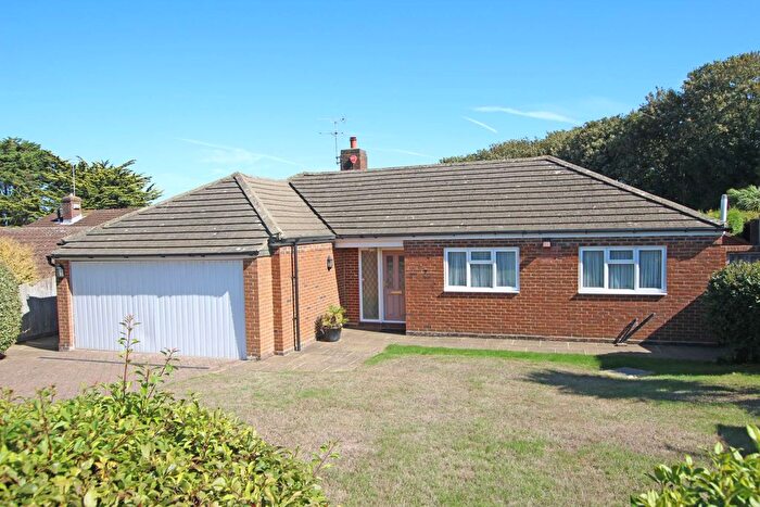 4 Bedroom Detached Bungalow For Sale In Fairway Close, Eastbourne, BN20