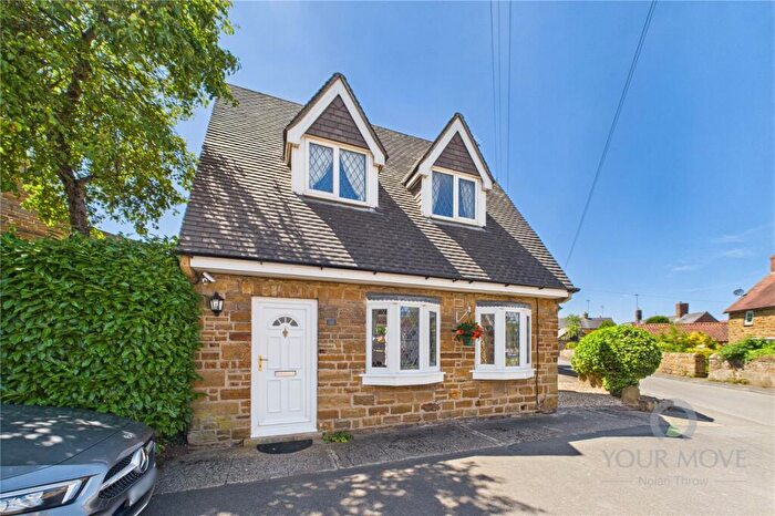2 Bedroom Detached House For Sale In High Street, Kislingbury, Northampton, Northamptonshire, NN7