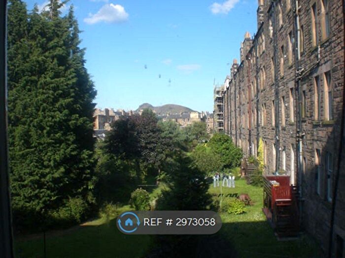 4 Bedroom Flat To Rent In Edinburgh, Edinburgh, EH9