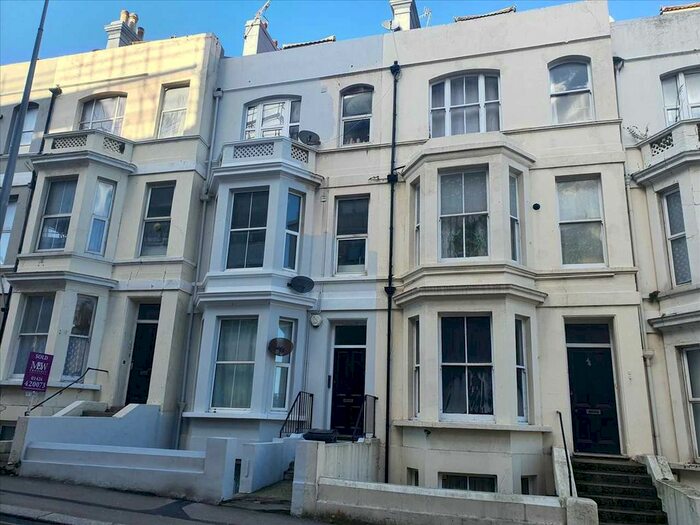 1 Bedroom Flat To Rent In Cambridge Road, Hastings, TN34