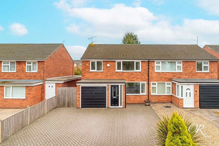 4 Bedroom Semi Detached House For Sale In Miserden Road, Benhall, GL51