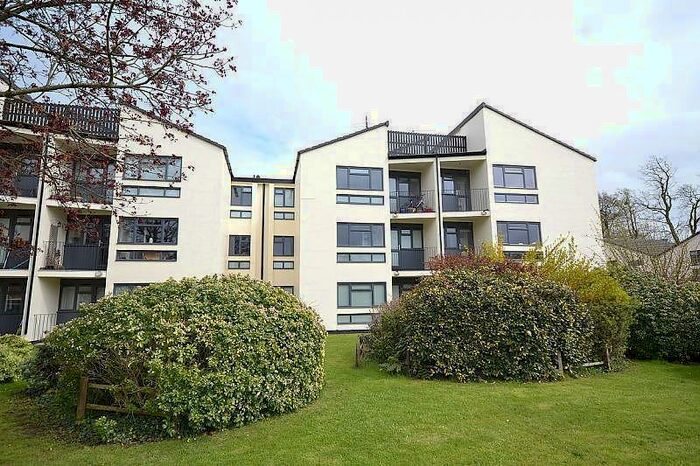 1 Bedroom Apartment To Rent In Field View, Caversham, Reading, RG4