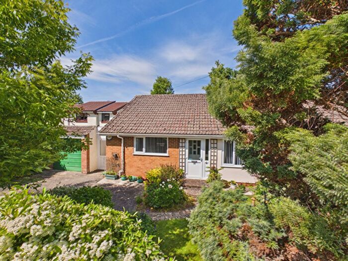 3 Bedroom Bungalow For Sale In St. Marys Road, Bridgwater, TA7