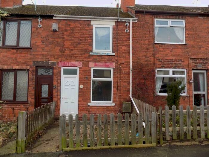 3 Bedroom Terraced House To Rent In Church Street, Creswell, S80
