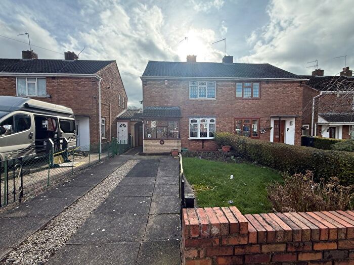 2 Bedroom Semi-Detached House For Sale In Swanfield Road, Wordsley, Stourbridge, DY8