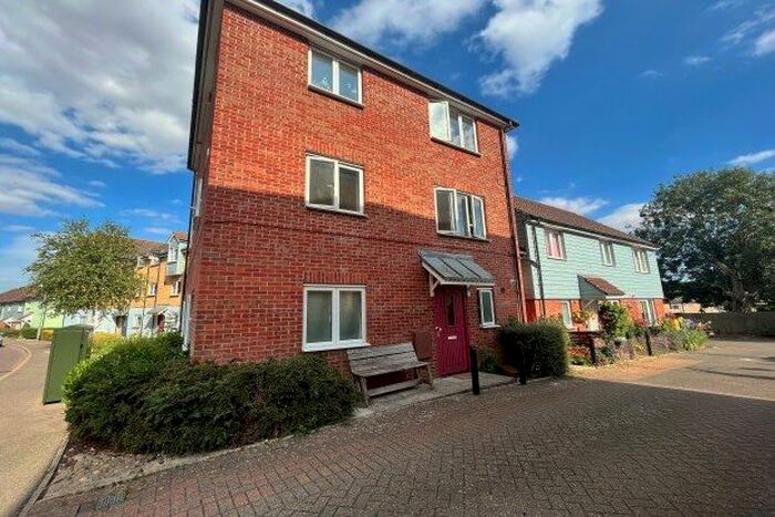 1 Bedroom Flat To Rent In Willow Road, Dunmow, CM6