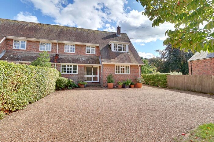 3 Bedroom Semi-Detached House For Sale In East Street, Hambledon, PO7