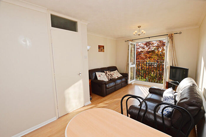 2 Bedroom Apartment To Rent In Victoria Chase, Colchester, CO1