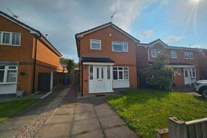 3 Bedroom Detached House To Rent In Lockerbie Close, Warrington, WA2