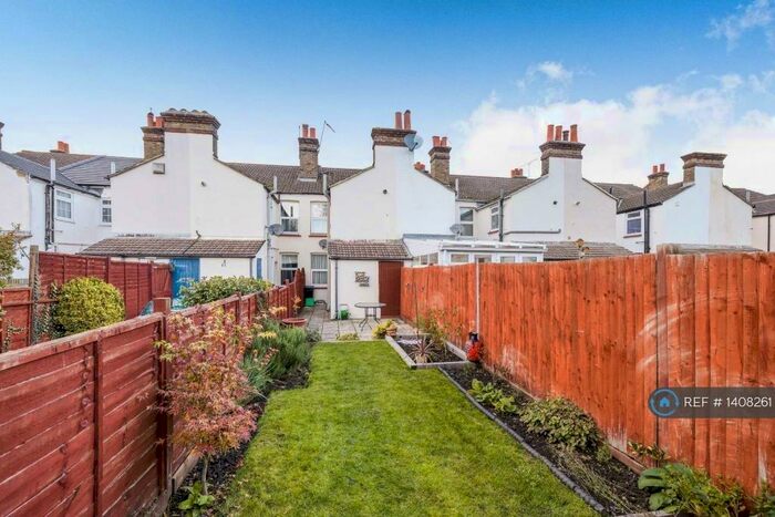 2 Bedroom Terraced House To Rent In Bridge Road, Orpington, BR5