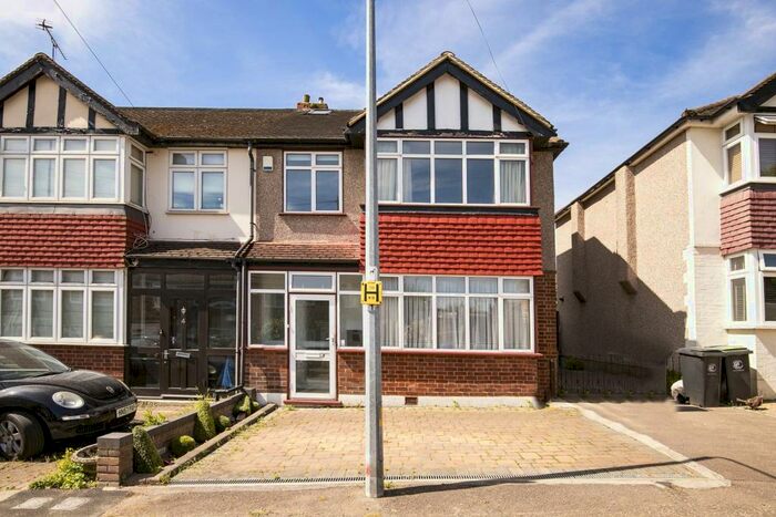 4 Bedroom Semi-Detached House To Rent In Briar Close, Buckhurst Hill, IG9