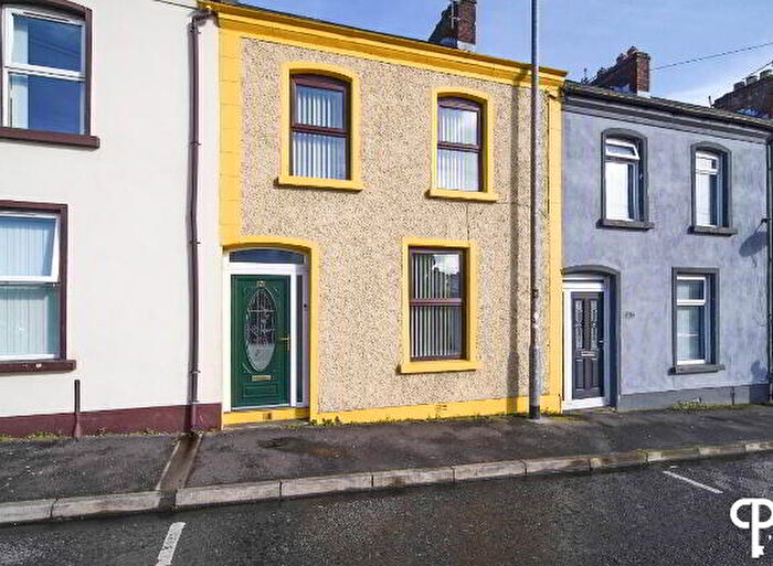 2 Bedroom Mid Terraced House For Sale In Northland Avenue, Derry, BT48