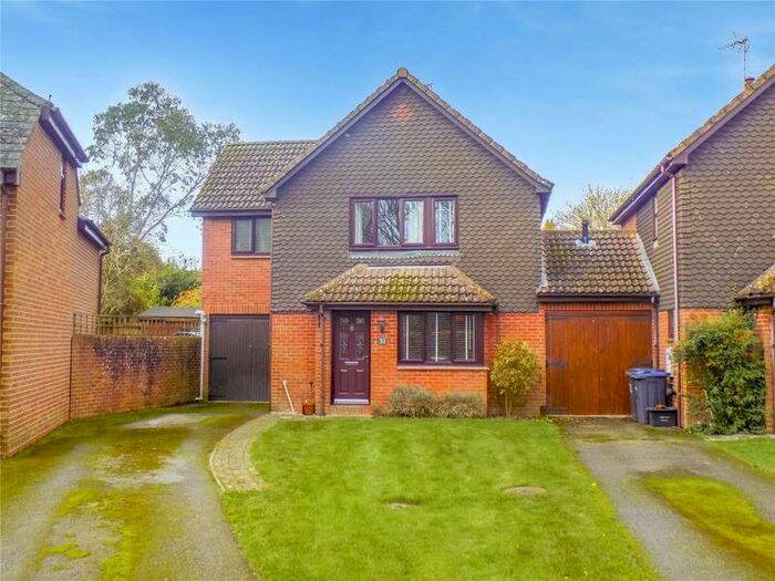 3 Bedroom House For Sale In Pitchens End, , Swindon, SN4