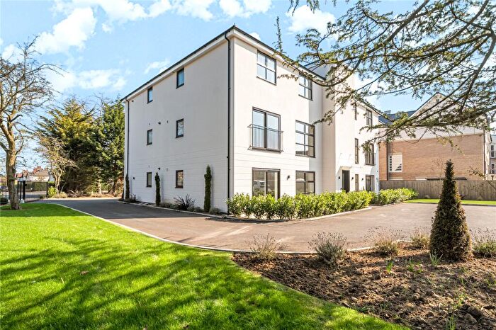 2 Bedroom Penthouse For Sale In York House, Wayside Crescent, Harrogate, HG2