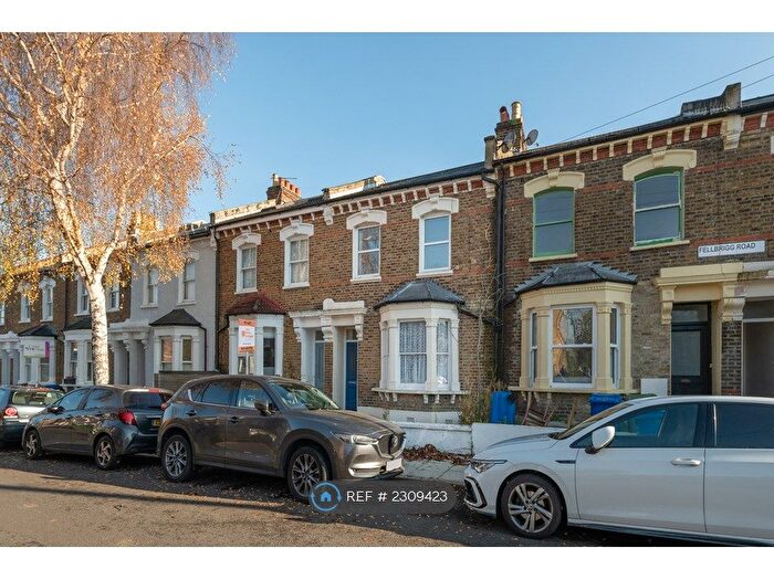 1 Bedroom Flat To Rent In Fellbrigg Road, London, SE22