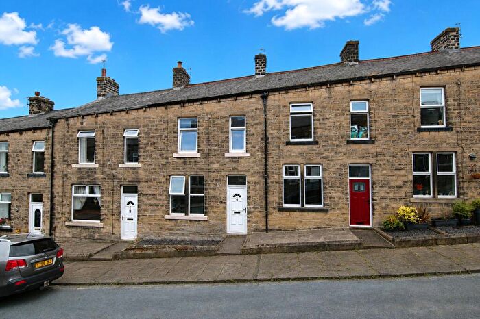 3 Bedroom Terraced House For Sale In Tillotson Street, Silsden, BD20