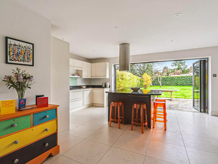 4 Bedroom Detached House For Sale In Menin Way, Farnham, GU9