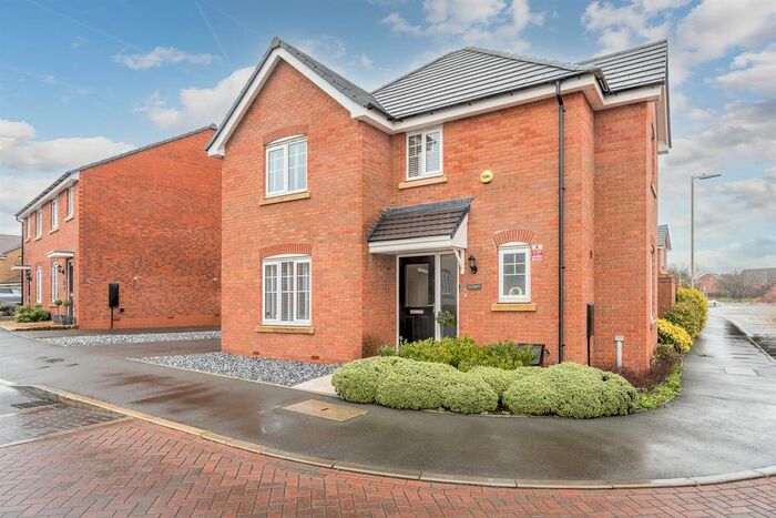 4 Bedroom Detached House To Rent In Herringbone Way, Kingswinford, DY6