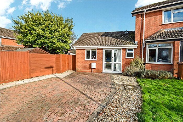 1 Bedroom Bungalow To Rent In Mallard Close, Romsey, Hampshire, SO51