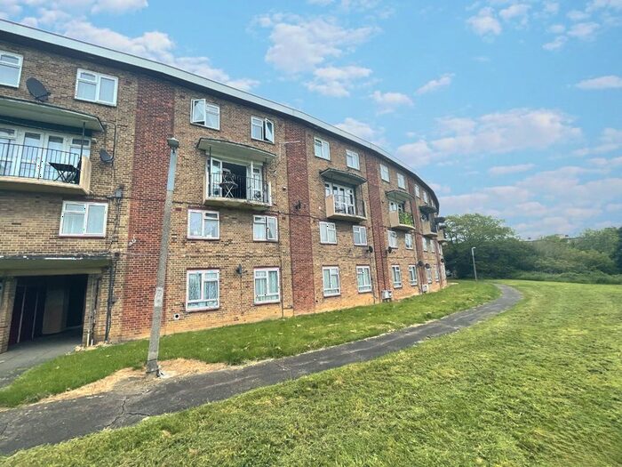 2 Bedroom Maisonette To Rent In Pennymead, Harlow, CM20