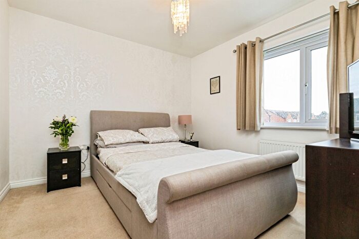 2 Bedroom Semi-Detached House For Sale In Buzzard Avenue, Mexborough, S64