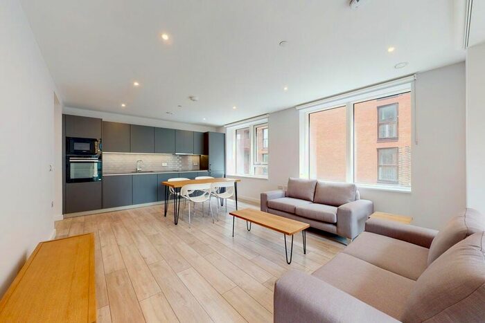 2 Bedroom Flat To Rent In , New Lion Way, London, SE17