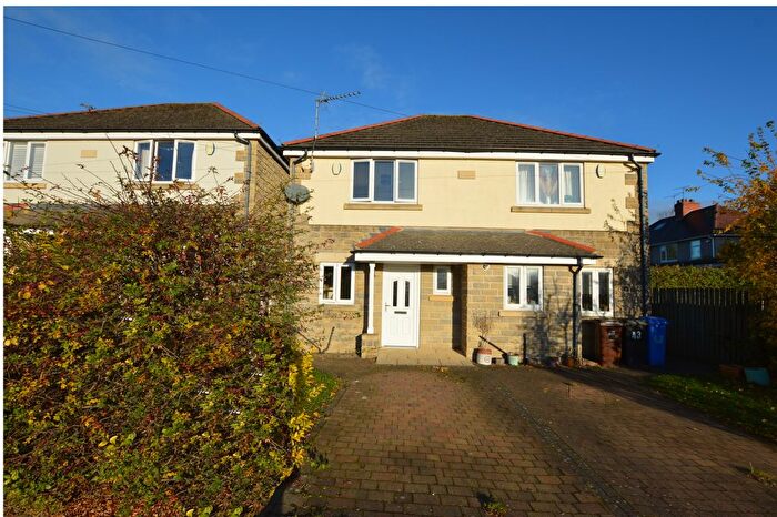 3 Bedroom Semi Detached House To Rent In Chatsworth Park Road, Sheffield, S12