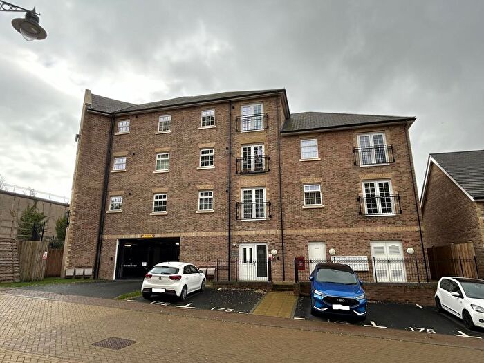 1 Bedroom Flat To Rent In Little Meadow Court, Watermark Road, Maidstone, Kent, ME14