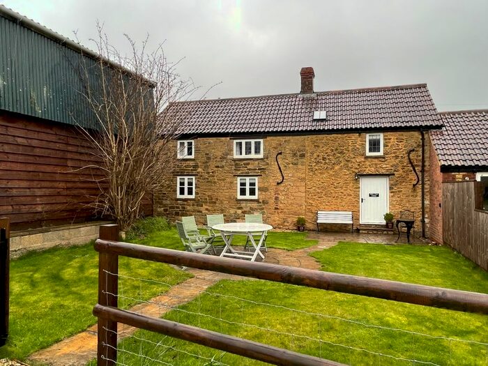 3 Bedroom Barn Conversion To Rent In Hewish, Crewkerne, TA18