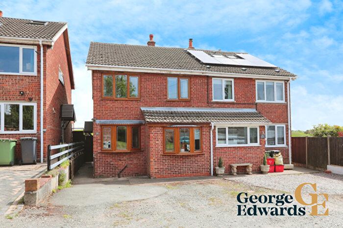 3 Bedroom Semi-Detached House For Sale In Chapel Street Oakthorpe, DE12