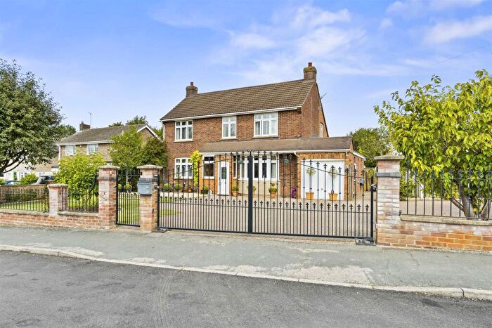4 Bedroom Detached House For Sale In Station Road, Catworth, PE28