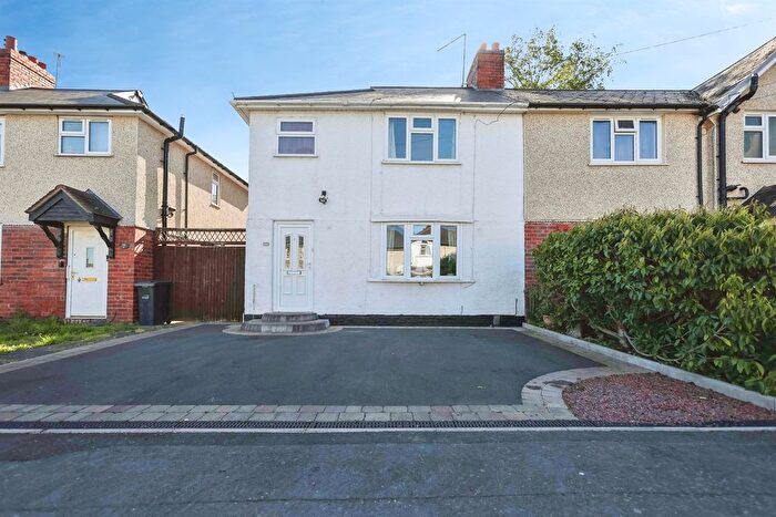 3 Bedroom Semi Detached House For Sale In Borough Crescent, Stourbridge, DY8