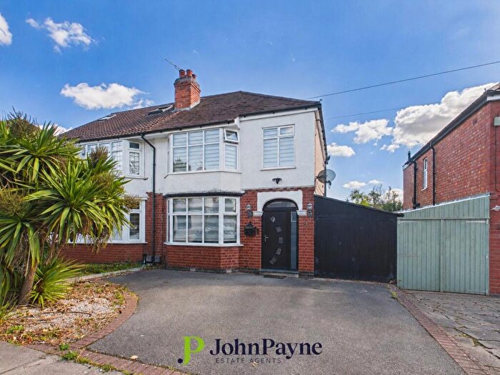 3 Bedroom Semi-Detached House For Sale In Moat Avenue, Green Lane, Coventry, CV3
