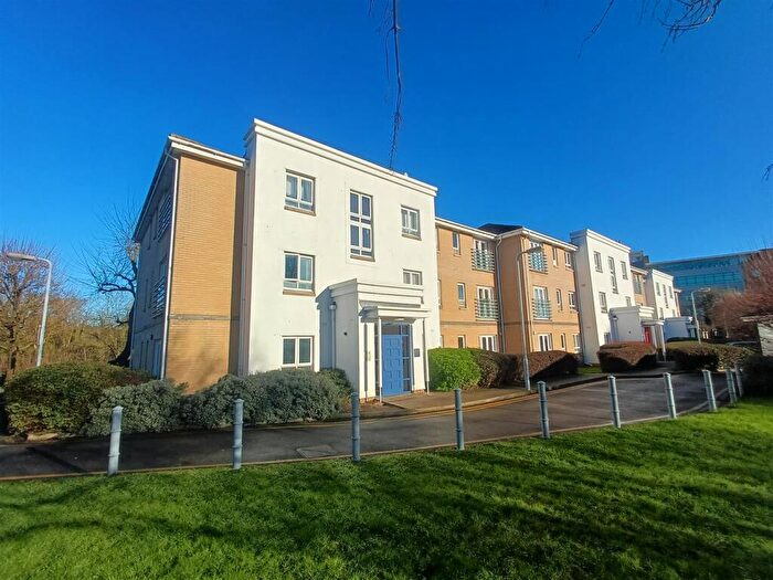 2 Bedroom Apartment To Rent In Regency Court, Sovereign Heights, Langley, SL3