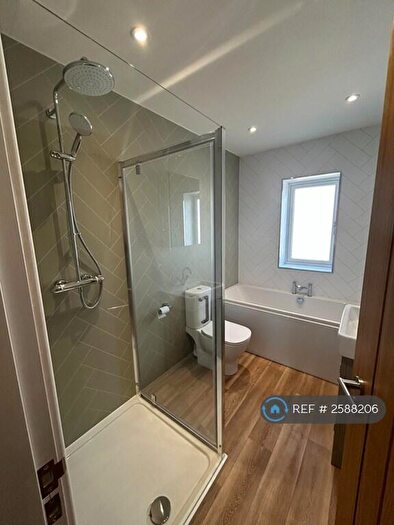 3 Bedroom Terraced House To Rent In South Place, Ripley, DE5